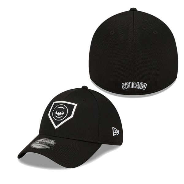 Chicago Cubs Black Clubhouse Alternate Logo 39THIRTY Flex Hat