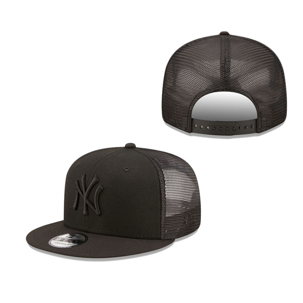 Men's New York Yankees New Era Blackout Trucker 9FIFTY Snapback Hat