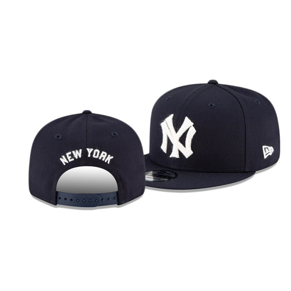 New York Yankees 2021 Field Of Dreams Navy 9FIFTY Snapback Hat